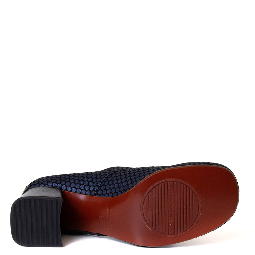 Muyso Women's Embossed Leather Shoe