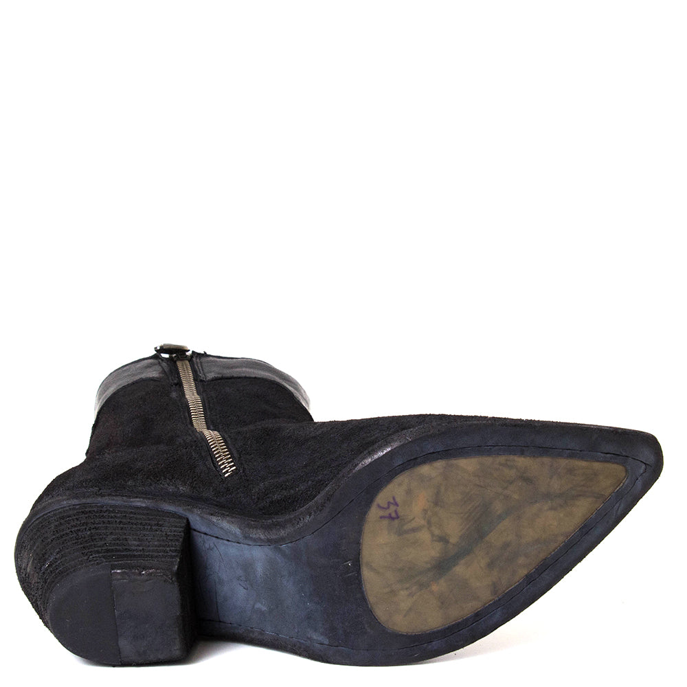 Fauzian Jeunesse 3202. Women's western style black leather boot.