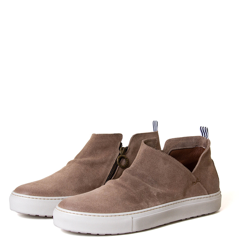 Brieu Men's Suede Sneaker