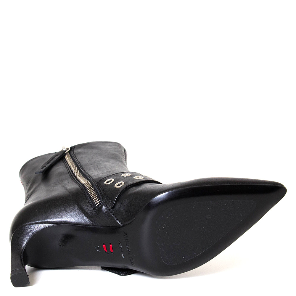 Vale 34 Women's Leather Ankle Boot