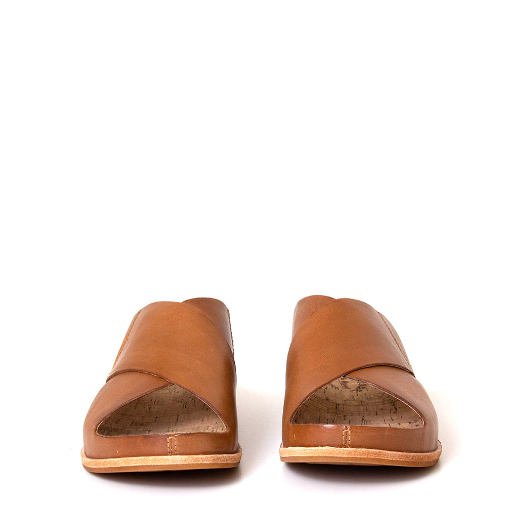 KorkEase Tutsi CrossBand. Women's slide sandal in brown leather. Bulo