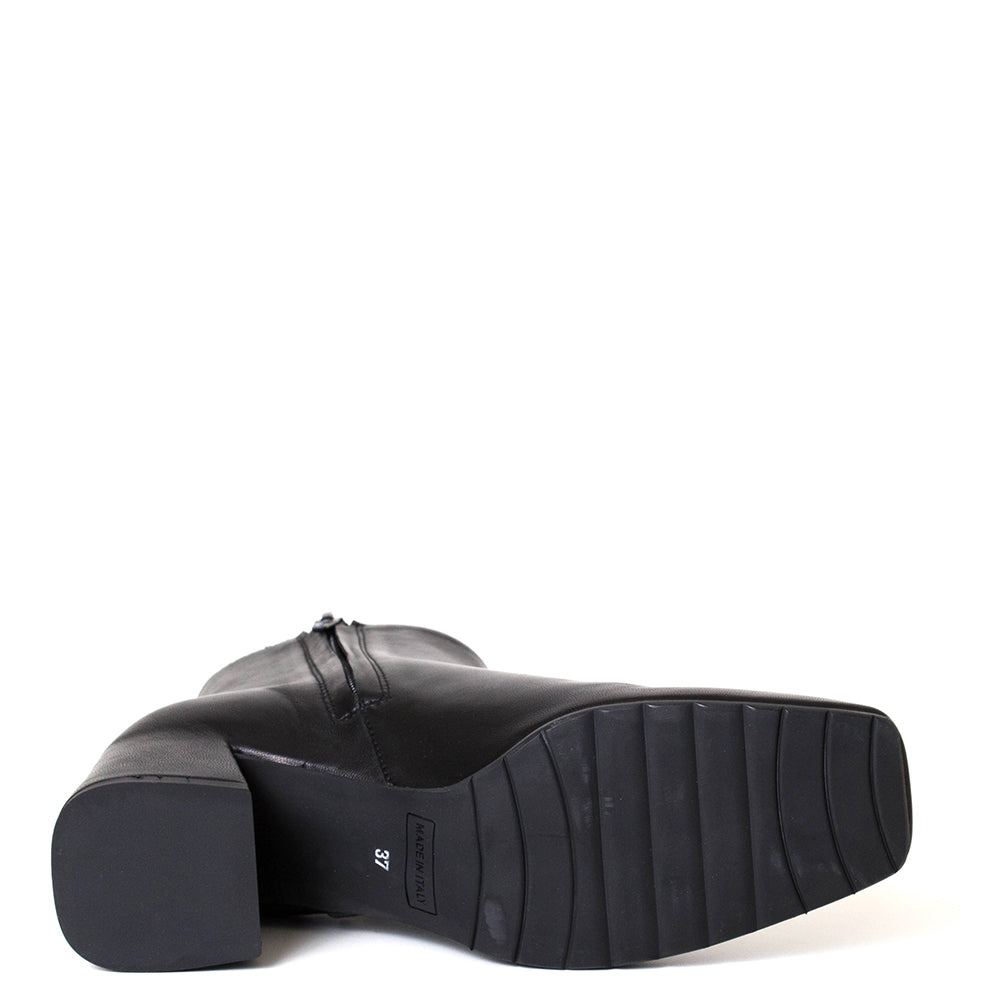 Mara Bini Zaira TR T242. Women's 2¼ inch heel black leather boot.