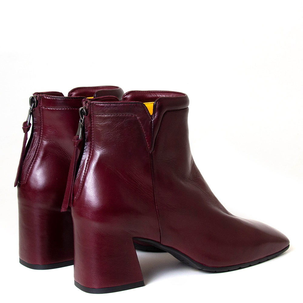 Mara Bini Zaira TR T244. Women's 2¼ inch heel wine leather boot.