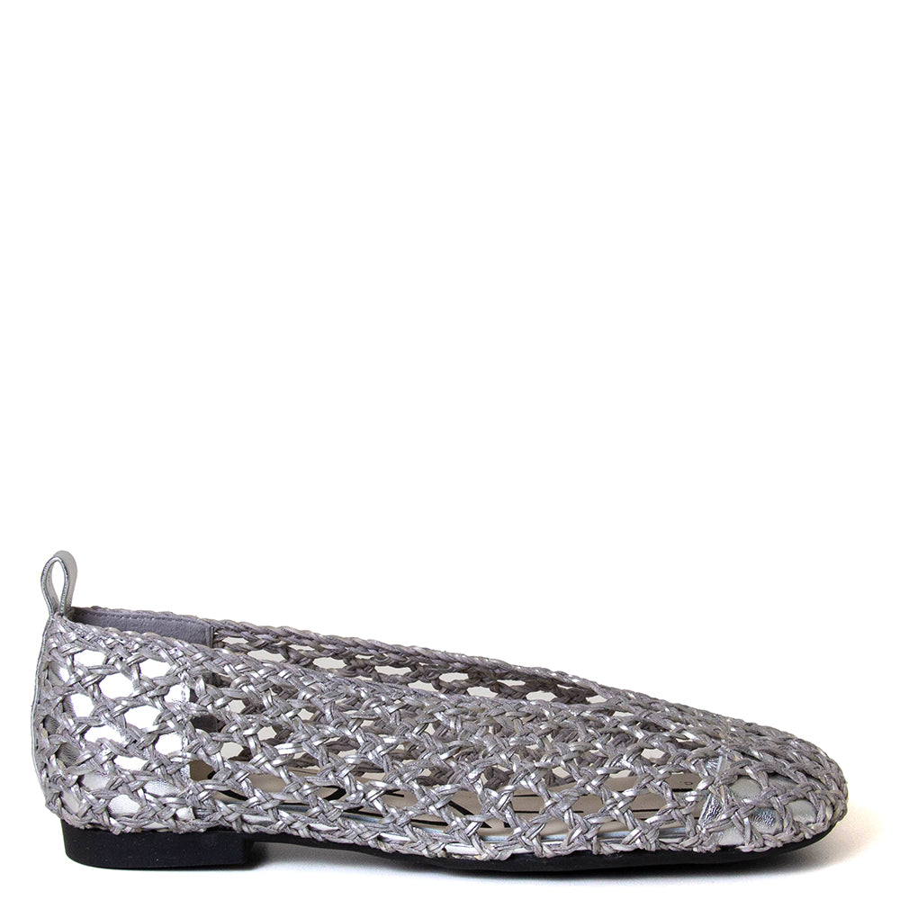 Holes Women's Woven Leather Flat
