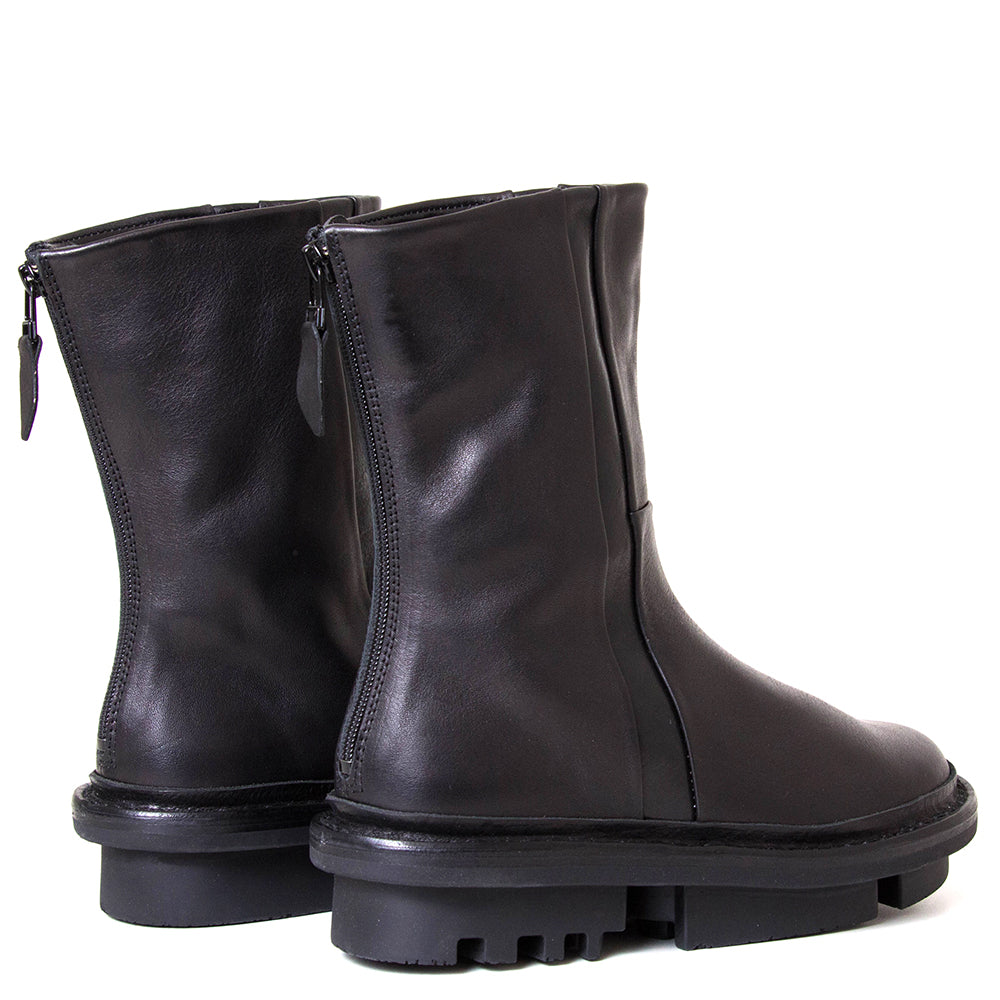 Trippen Chinook. Women's black leather boot. Side zipper 8¾ inch shaft. Made Germany.