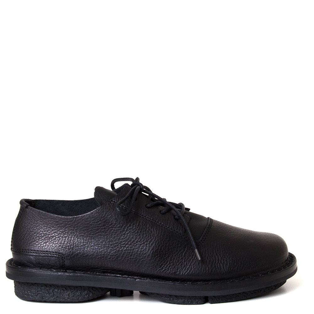 Trippen Insight. Women's black leather lace-up shoe. Made in Germany.
