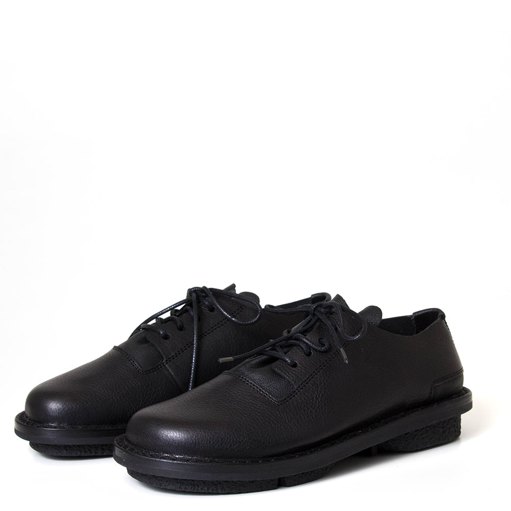 Trippen Insight. Women's black leather lace-up shoe. Made in Germany.