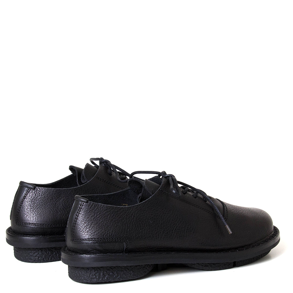 Trippen Insight. Women's black leather lace-up shoe. Made in Germany.