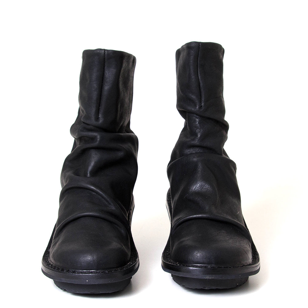 Trippen Pilar. Women's 2¾-inch platform wedge in black leather.