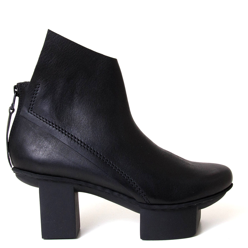 Trippen Women's inch platform heel in black leather
