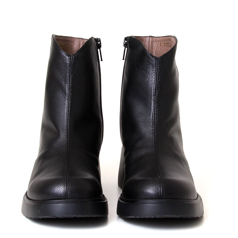 Asteroid Women's Leather Boot