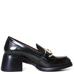 Wonders G-6140 in Black. Women's high-shine green leather 2" pump.  Side view.