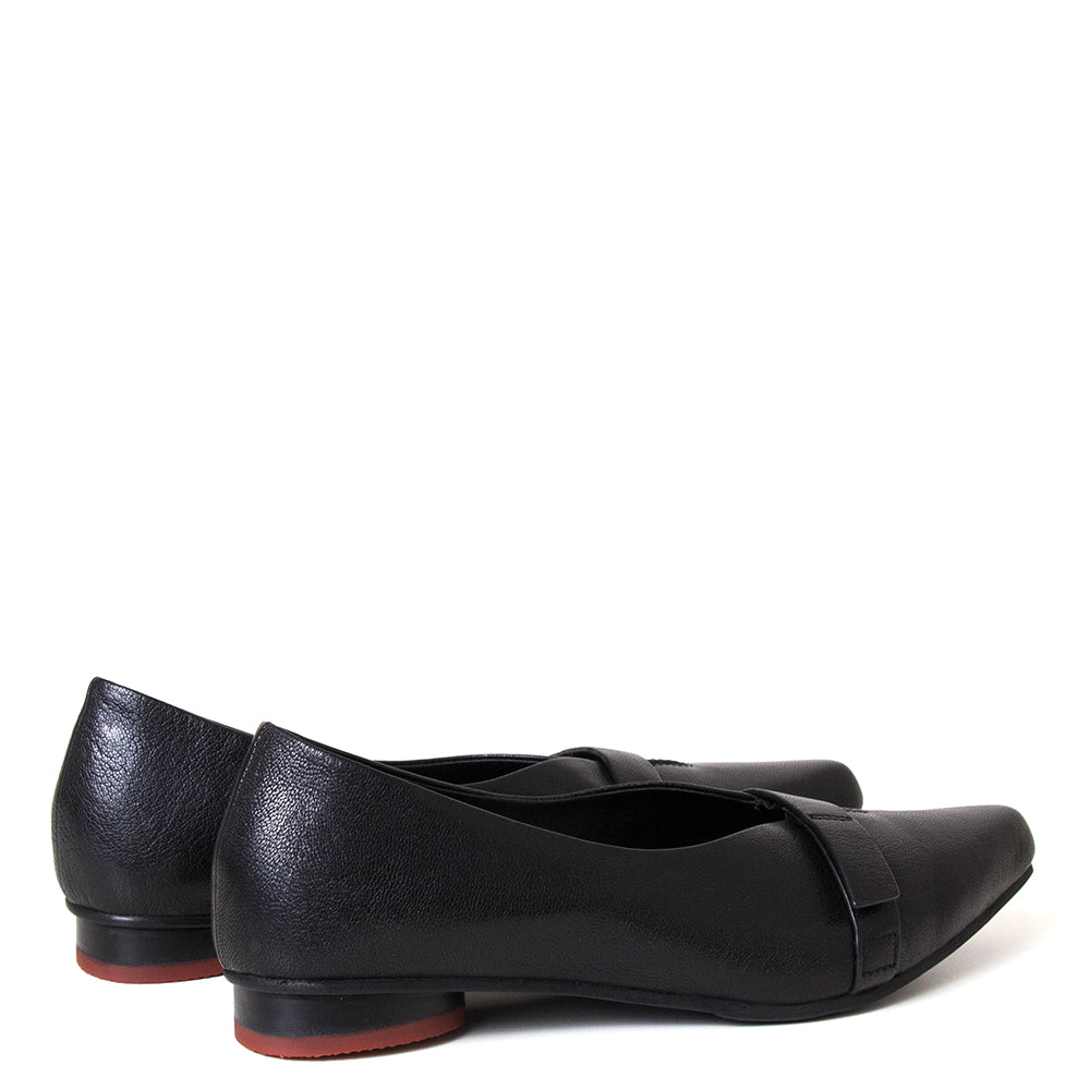Chi Women's Leather Slip-On Shoe