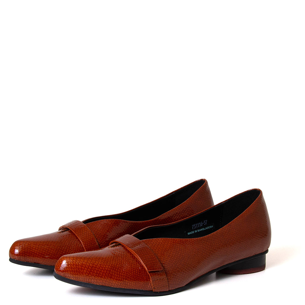 Chi Women's Leather Slip-On Shoe
