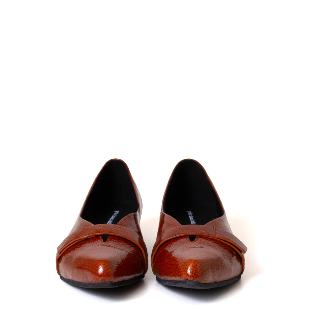 Chi Women's Leather Slip-On Shoe