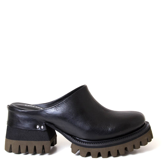 yuko imanishi + 745005 Ryu. Women's 3-inch heel black leather mule.