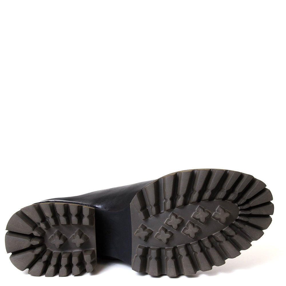 yuko imanishi + 745005 Ryu. Women's 3-inch heel black leather mule.