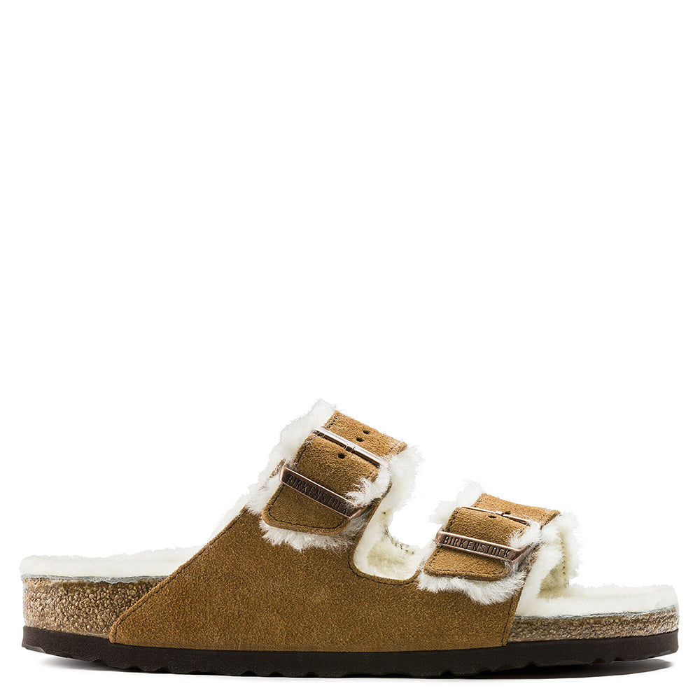 Birkenstock Arizona Shearling. Unisex sandal in mink suede leather.