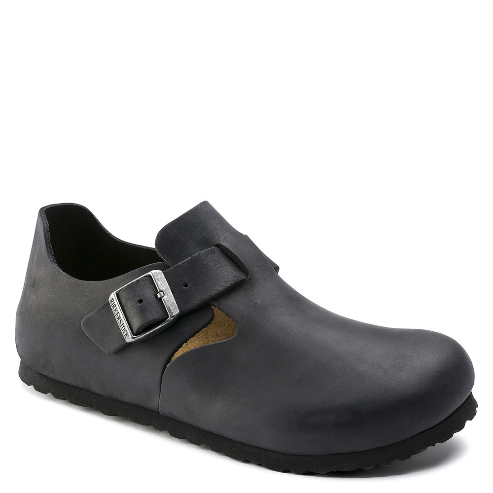 Birkenstock London. Unisex sandal shoe in black oiled leather.