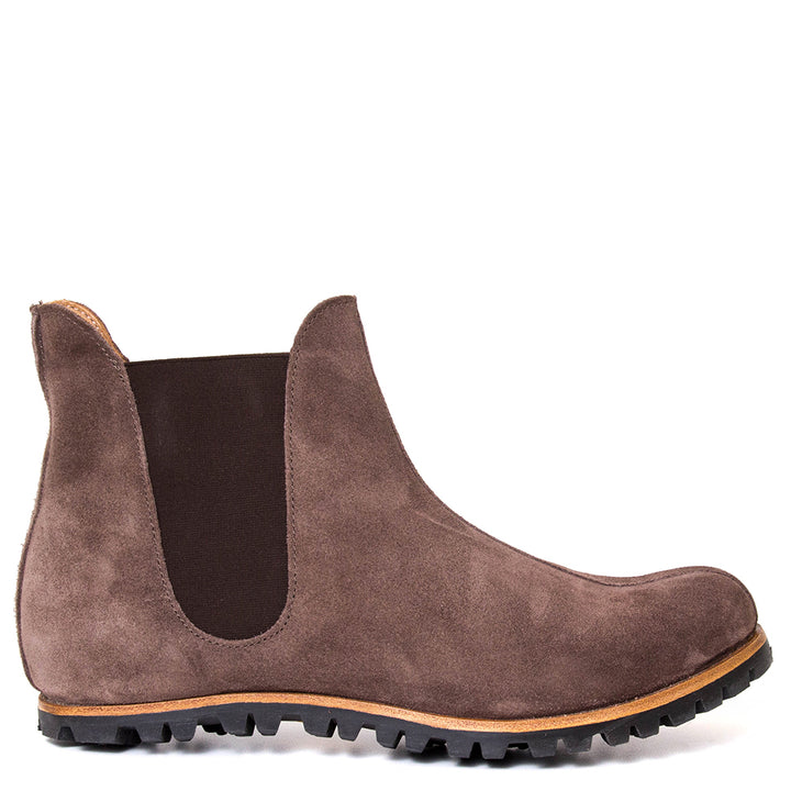 Cydwoq Cling WV. Women's brown suede ankle boot with sculpted soles. Side view.