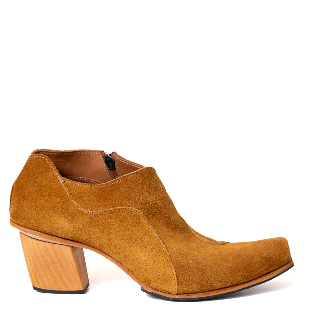 Elevate Women's Suede Boot