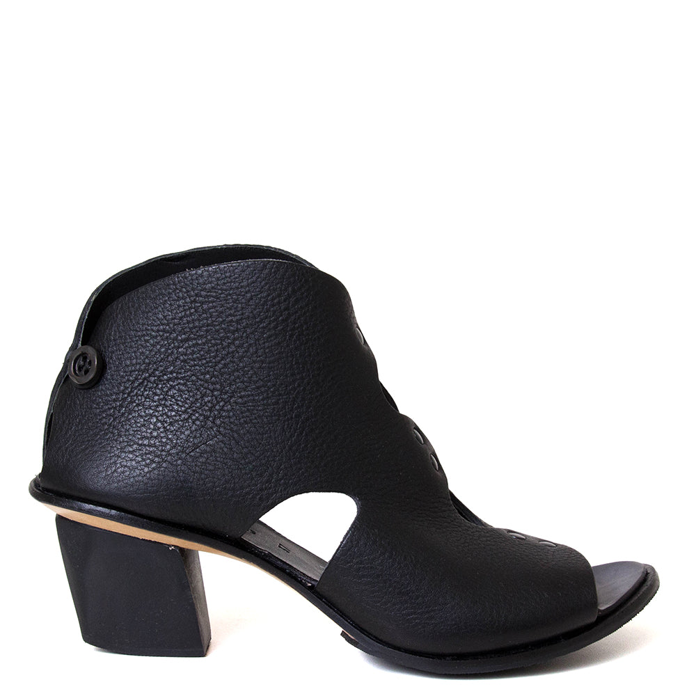 Research Women's Heeled Leather Sandal