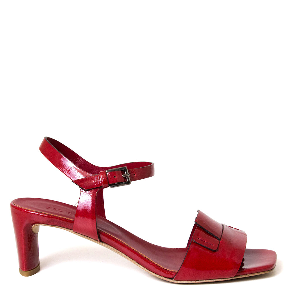Daroca Women's Patent Leather Sandal