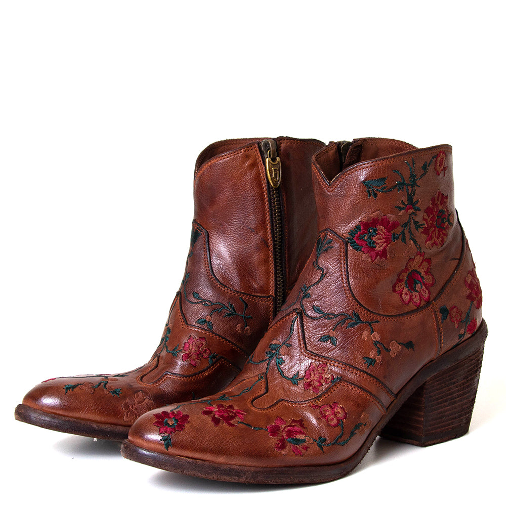 Fauzian Jeunesse 3883. Women's western style tan flowers leather boot.