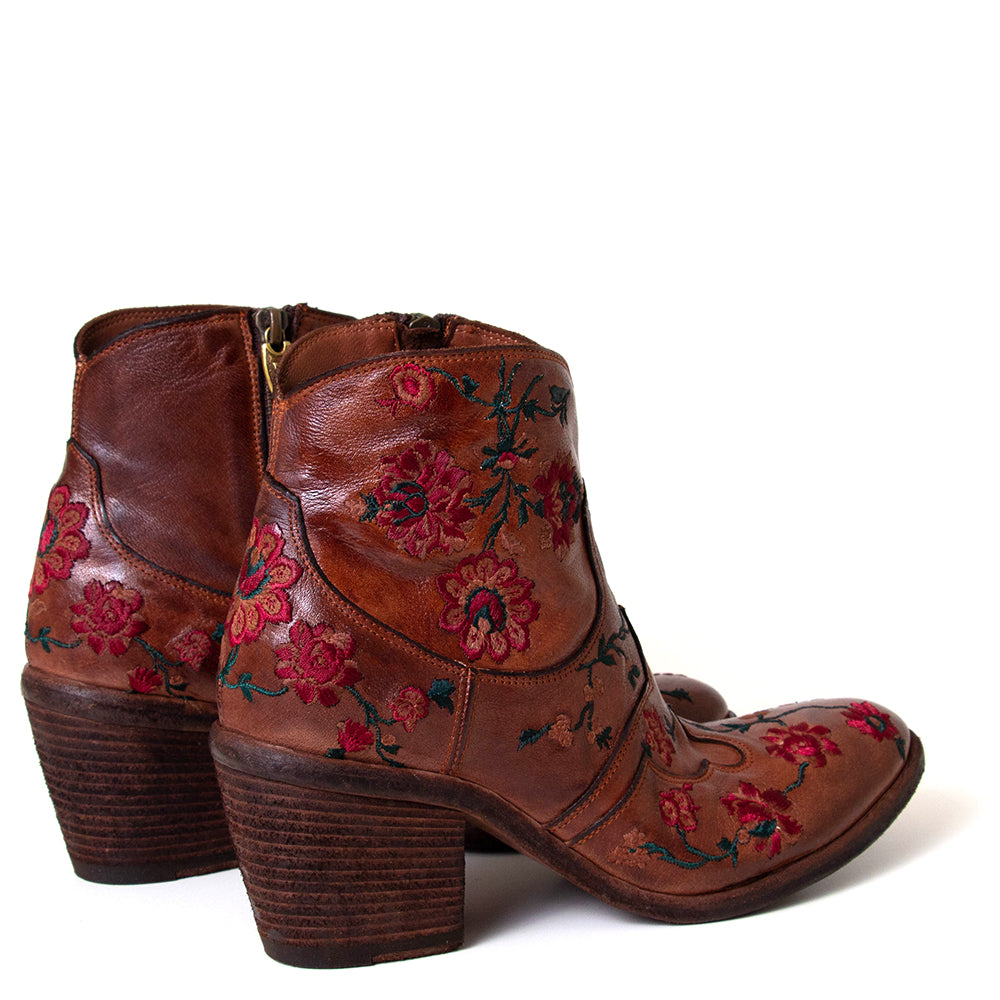 Fauzian Jeunesse 3883. Women's western style tan flowers leather boot.