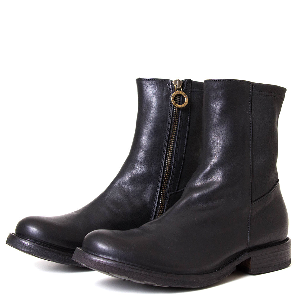Fiorentini + Baker Ebe. Women's black leather ankle boot. Made in Italy.