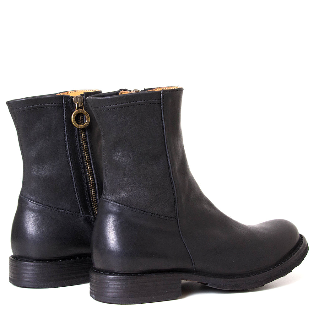 Fiorentini + Baker Ebe. Women's black leather ankle boot. Made in Italy.