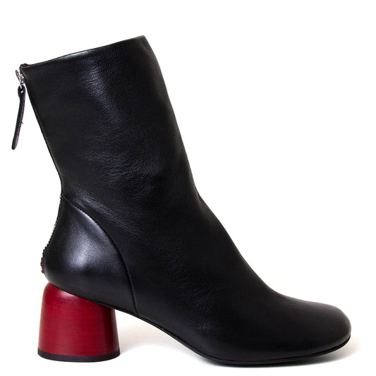 Anna 26 Women's Leather Boot