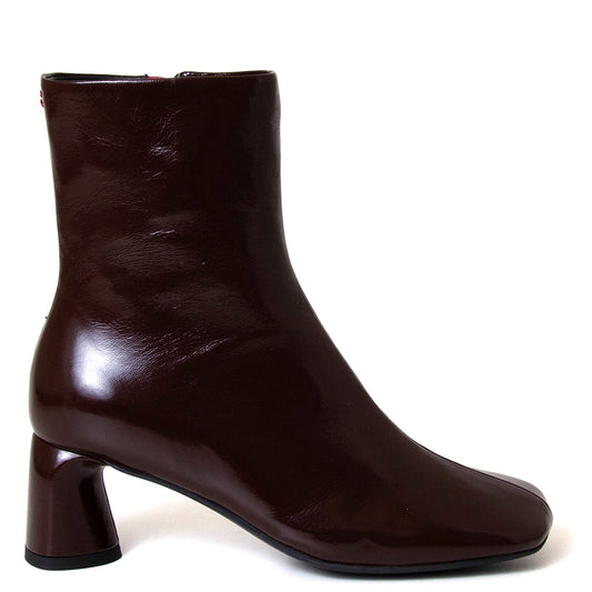 Dara 16 Women's Leather Boot
