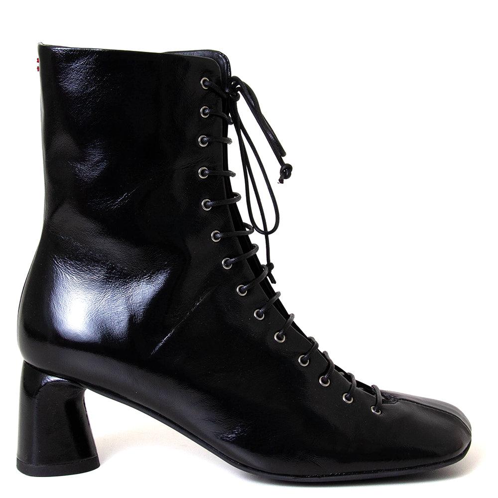 Dara 18 Women's Leather Boot