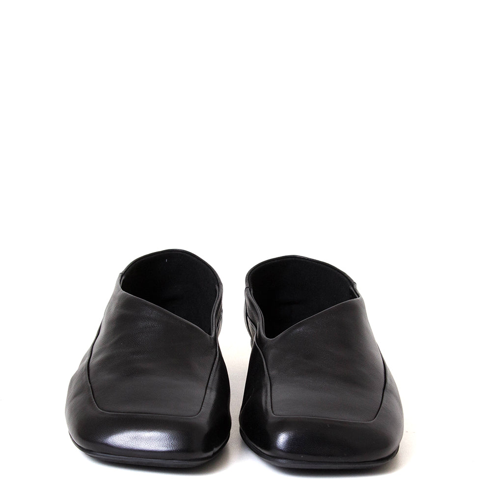 Monic 09 Women's Leather Flat