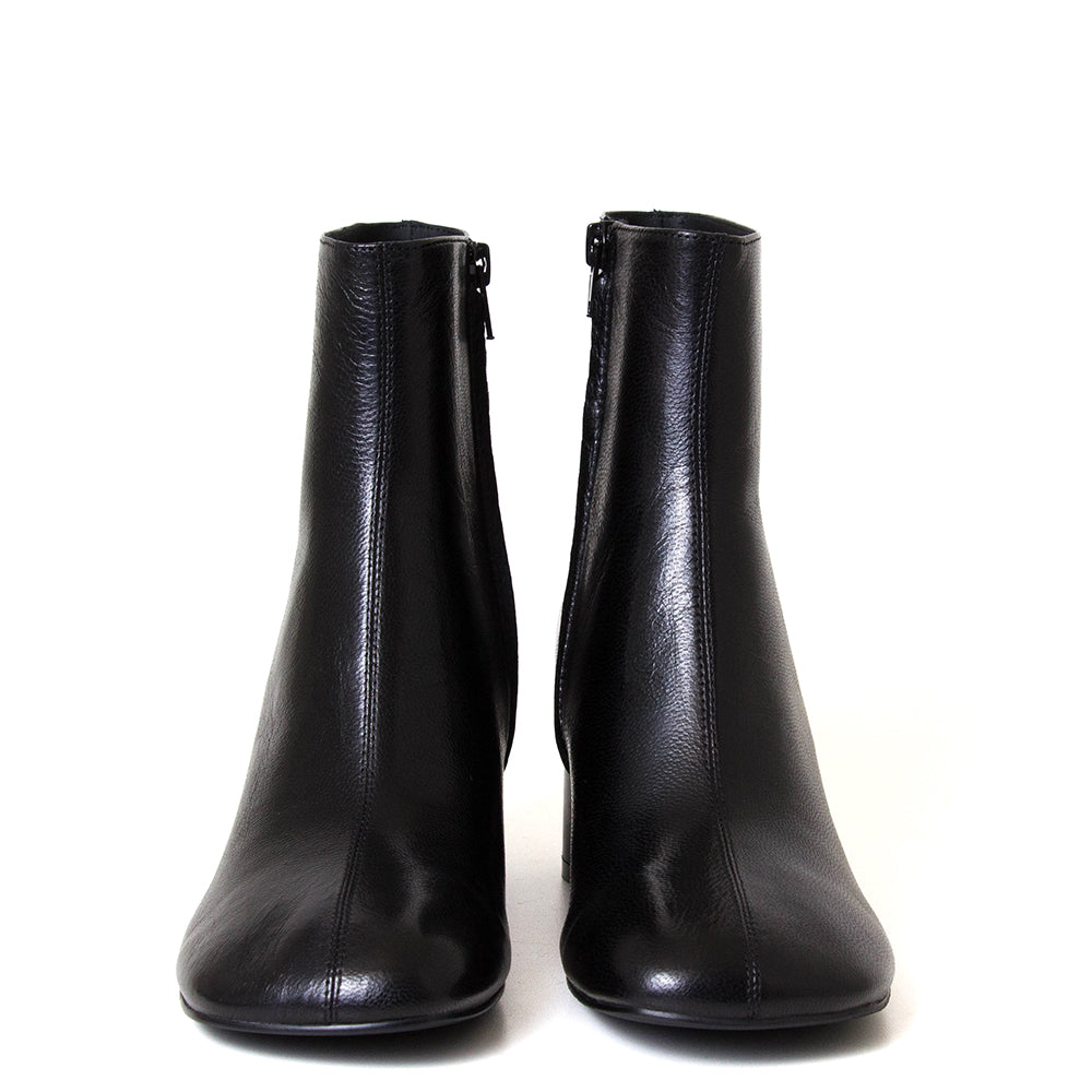 Jela Women's Leather Boot
