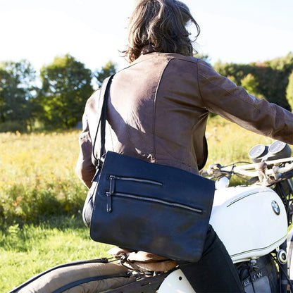 Spring St. Men's Leather Messenger Bag