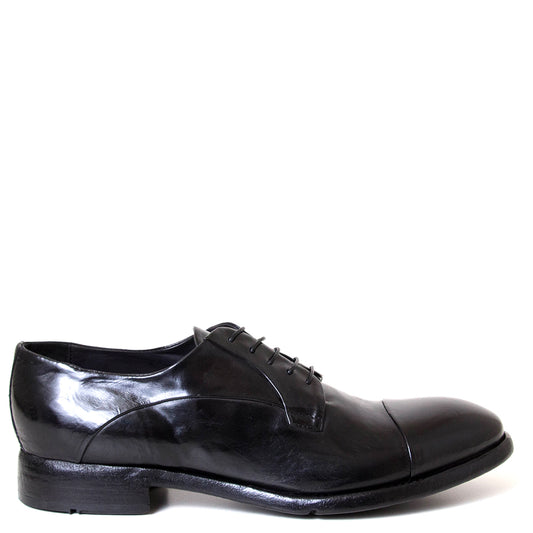 Lemargo Ac14a. Men's capped toe dress derby in black leather. Made in Italy.