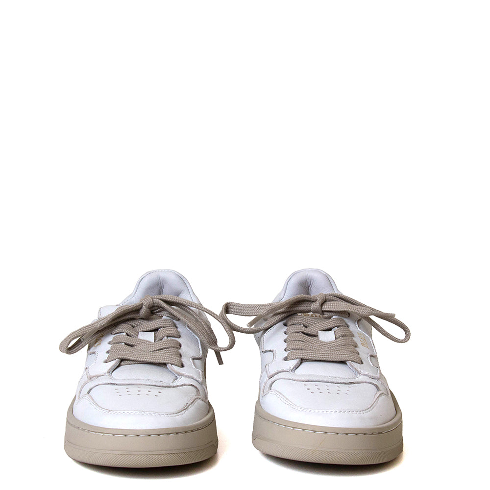 Lemargo Hc01a Camila. Women's distressed white suede leather sneaker. Made in Italy.