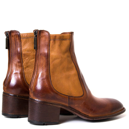 Lemargo Ap06a. Women's heeled ankle boot in cognac leather. Made in Italy. 