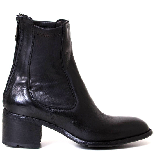 Lemargo Ap06a. Women's heeled ankle boot in black leather. Made in Italy. 