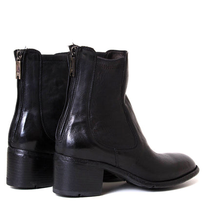 Lemargo Ap06a. Women's heeled ankle boot in black leather. Made in Italy. 