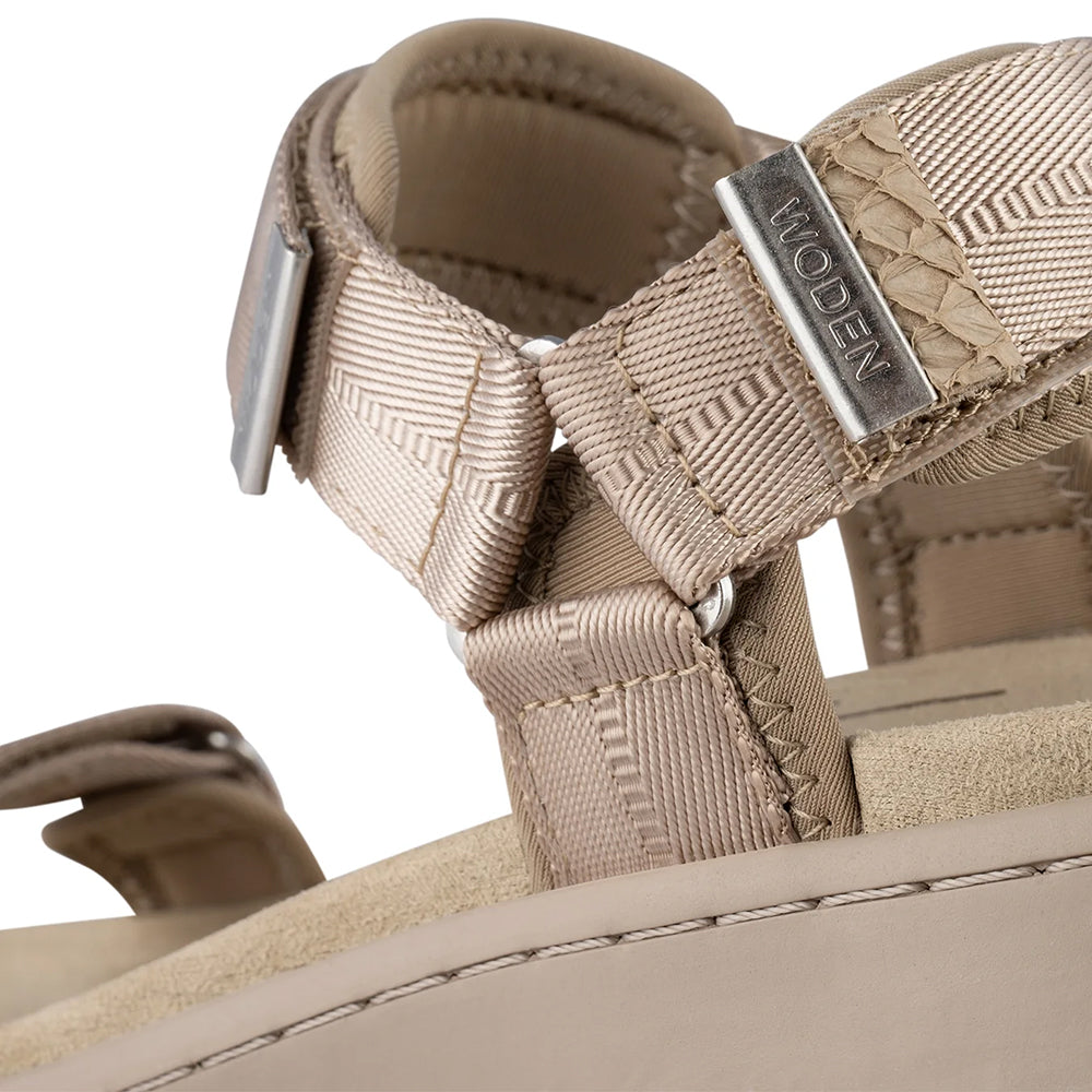 Line Women's Sandal