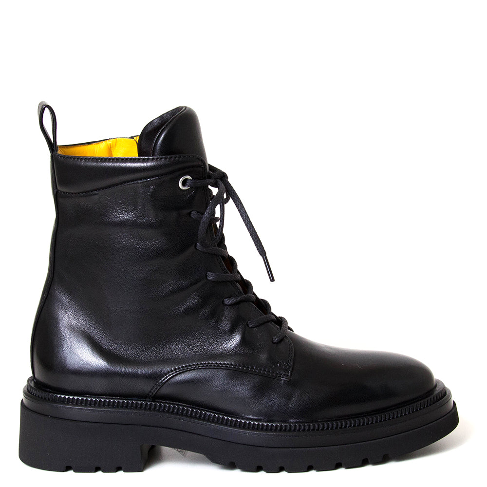 Mara Bini Hester T215. Women's low heel black leather combat boot.