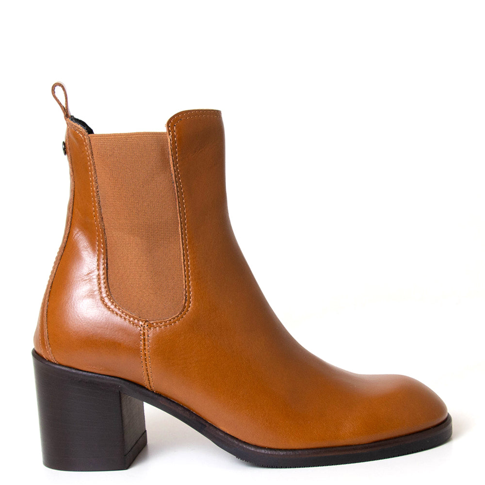 Aida Women's Leather Chelsea Boot