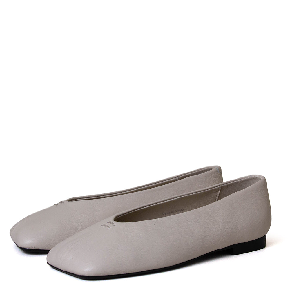 Plain Women's Leather Ballerina Flat