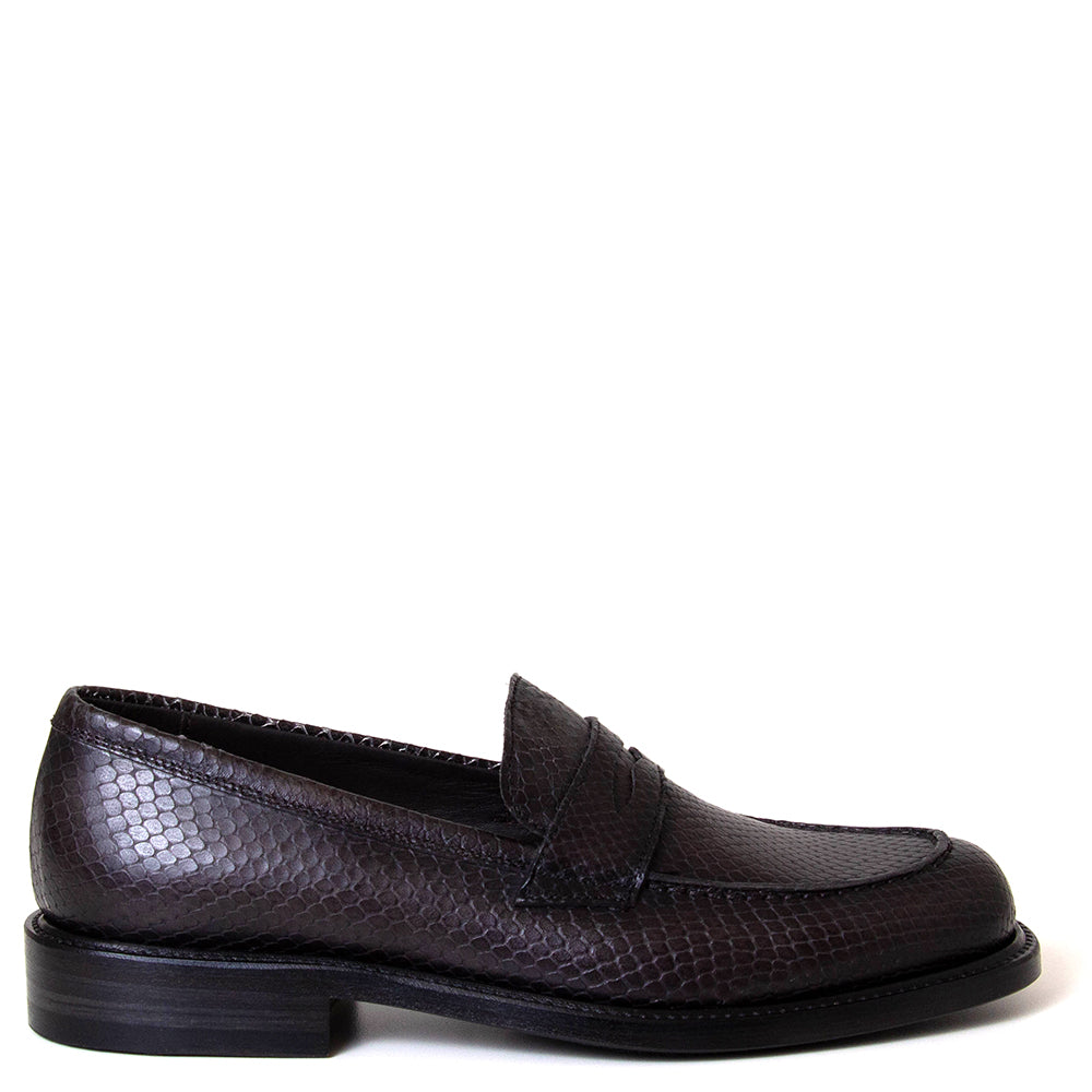 Pantanetti 18022F Tanbark. Women's black leather loafer. Made in Italy.