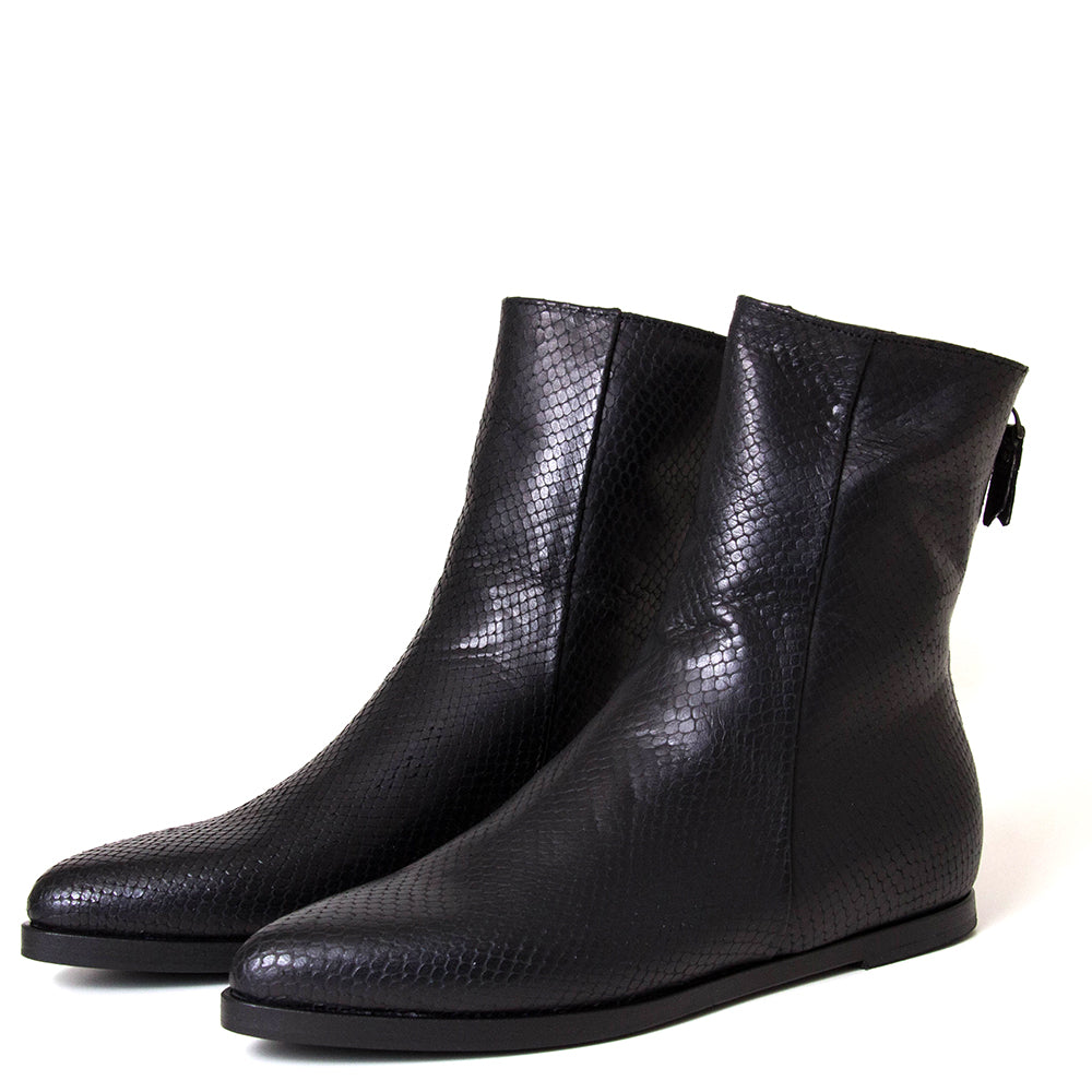 Pantanetti 18191F Terry. Women's black leather flat boot. Made in Italy.