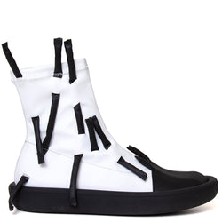 Papucei Apollo. Women's ankle boot in white and black leather. Side view.