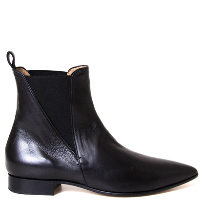 Amia Women's Leather Chelsea Boot